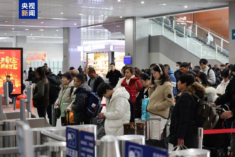 全国铁路迎来返程客流高峰,预计今日发送2040万人次